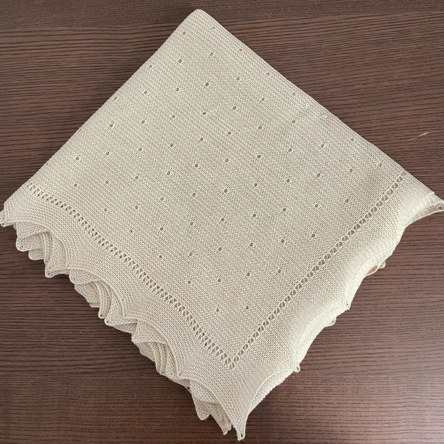 BABY SHAWL - Baby Blanket - BABY LLACER